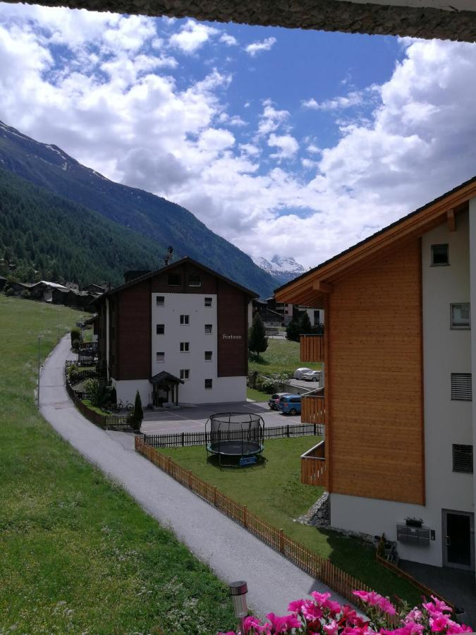 Haus Residence Täsch Buitenkant foto