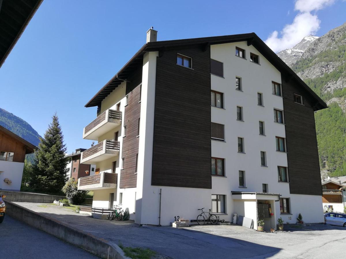 Haus Residence Täsch Buitenkant foto